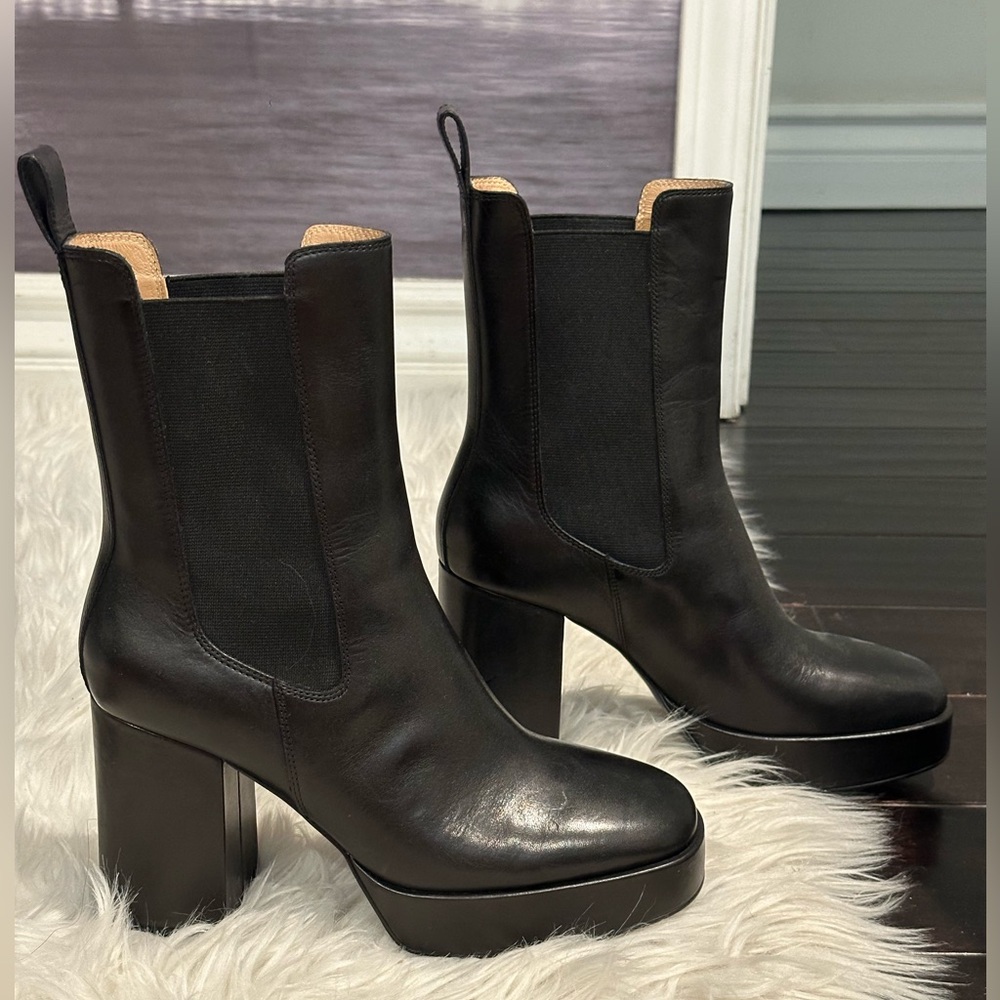 Black Booties &OtherStories